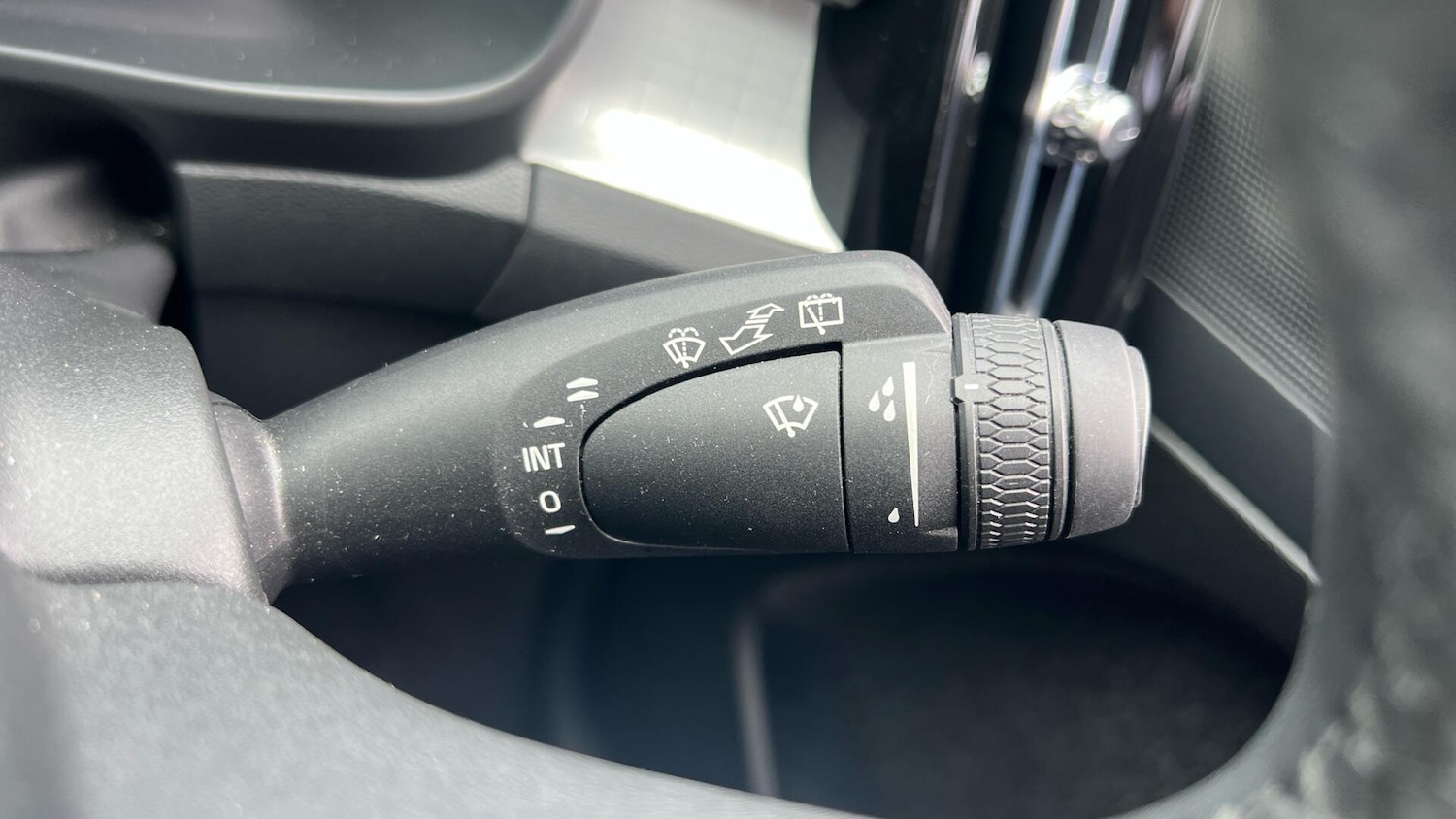 Used Volvo XC40 2023 for sale - 78086668: Photo 22