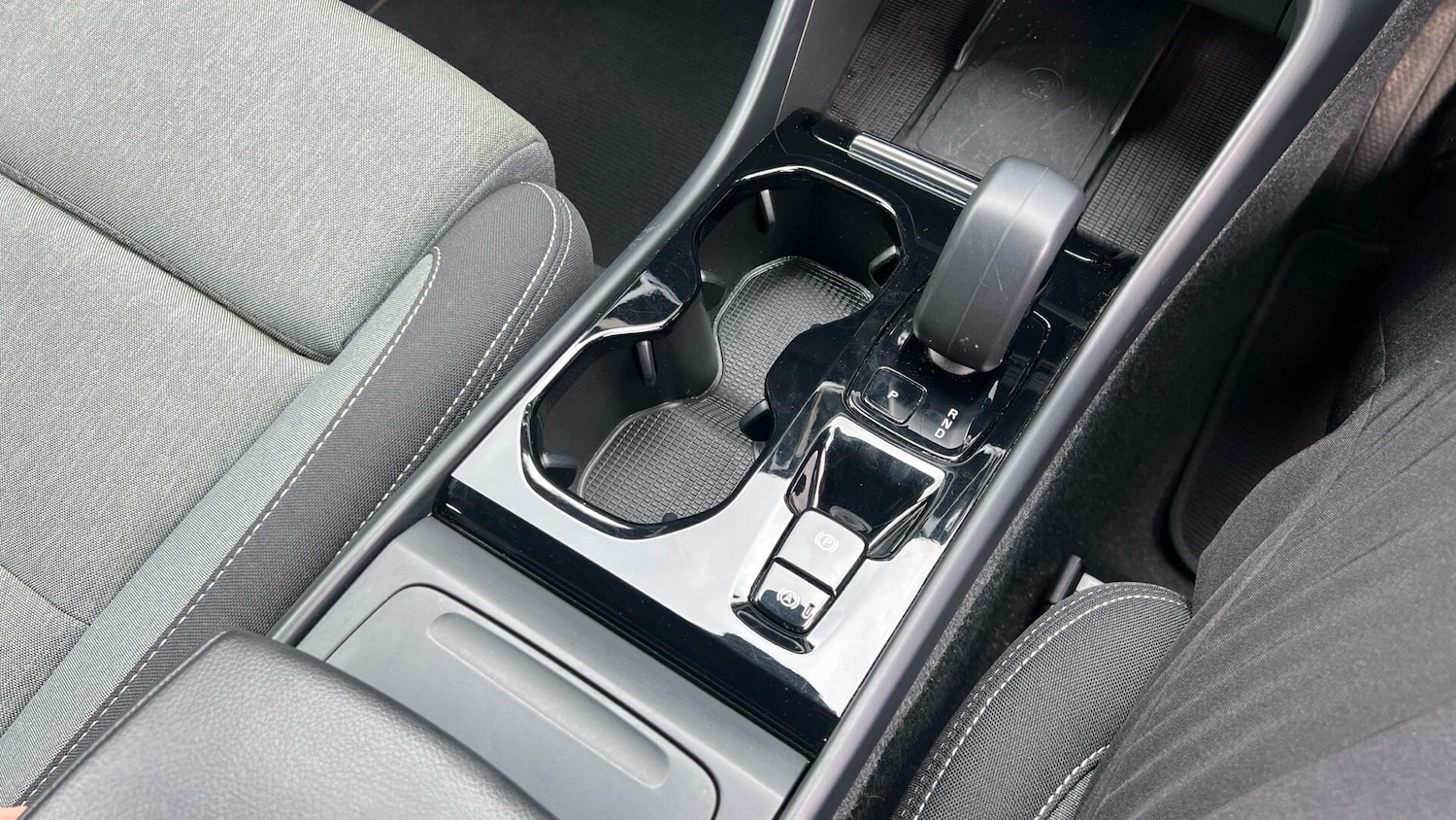 Used Volvo XC40 2023 for sale - 78086668: Photo 24