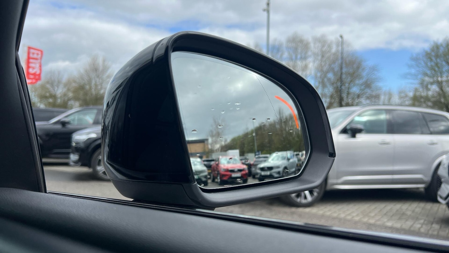 Used Volvo XC40 2023 for sale - 78086668: Photo 29