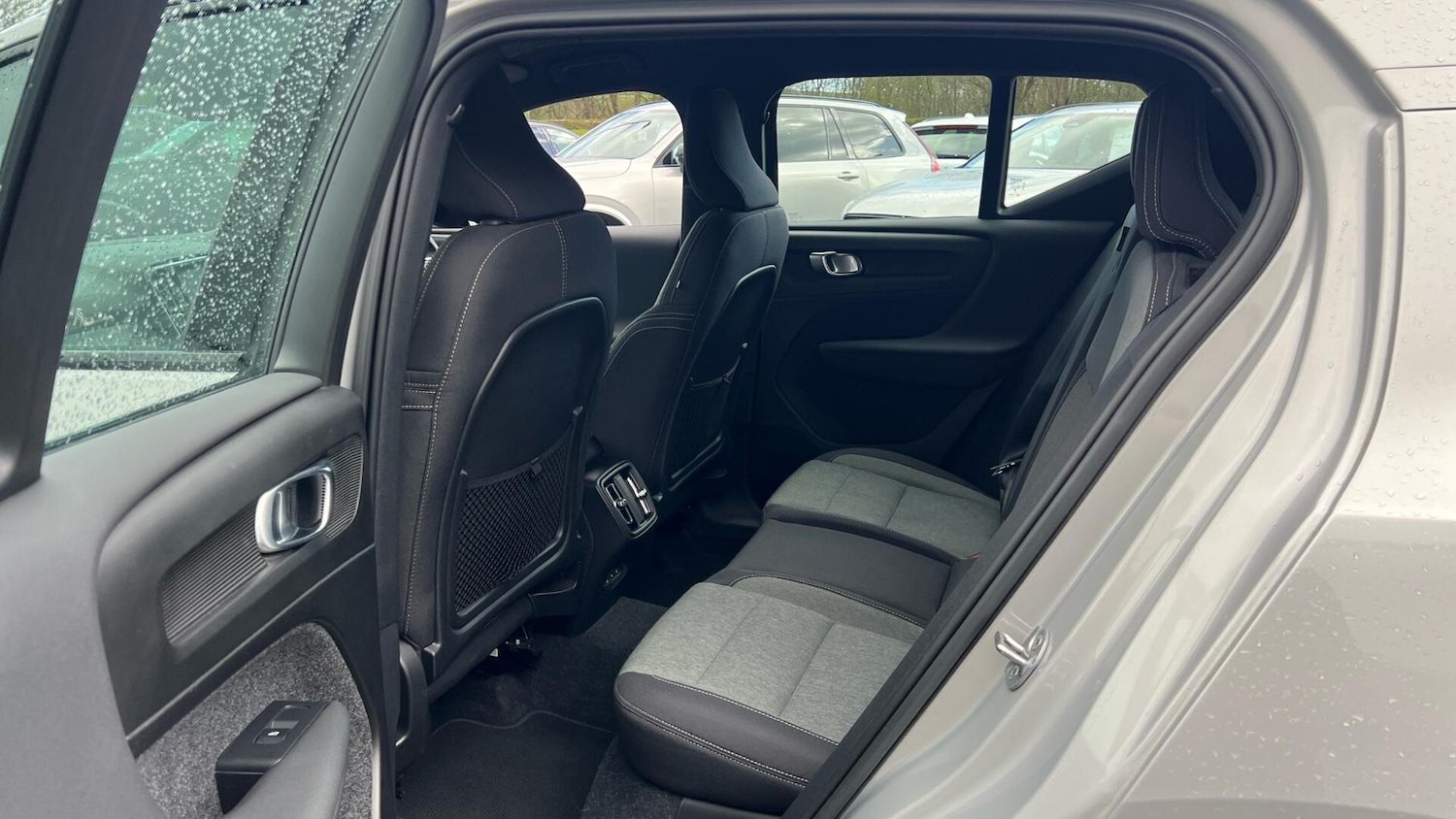 Used Volvo XC40 2023 for sale - 78086668: Photo 30