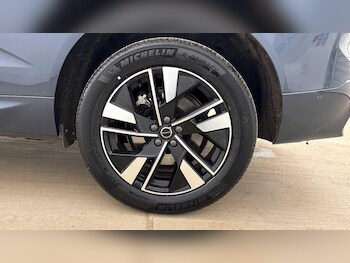 Used Volvo XC60 2025 for sale - 78335588: Photo