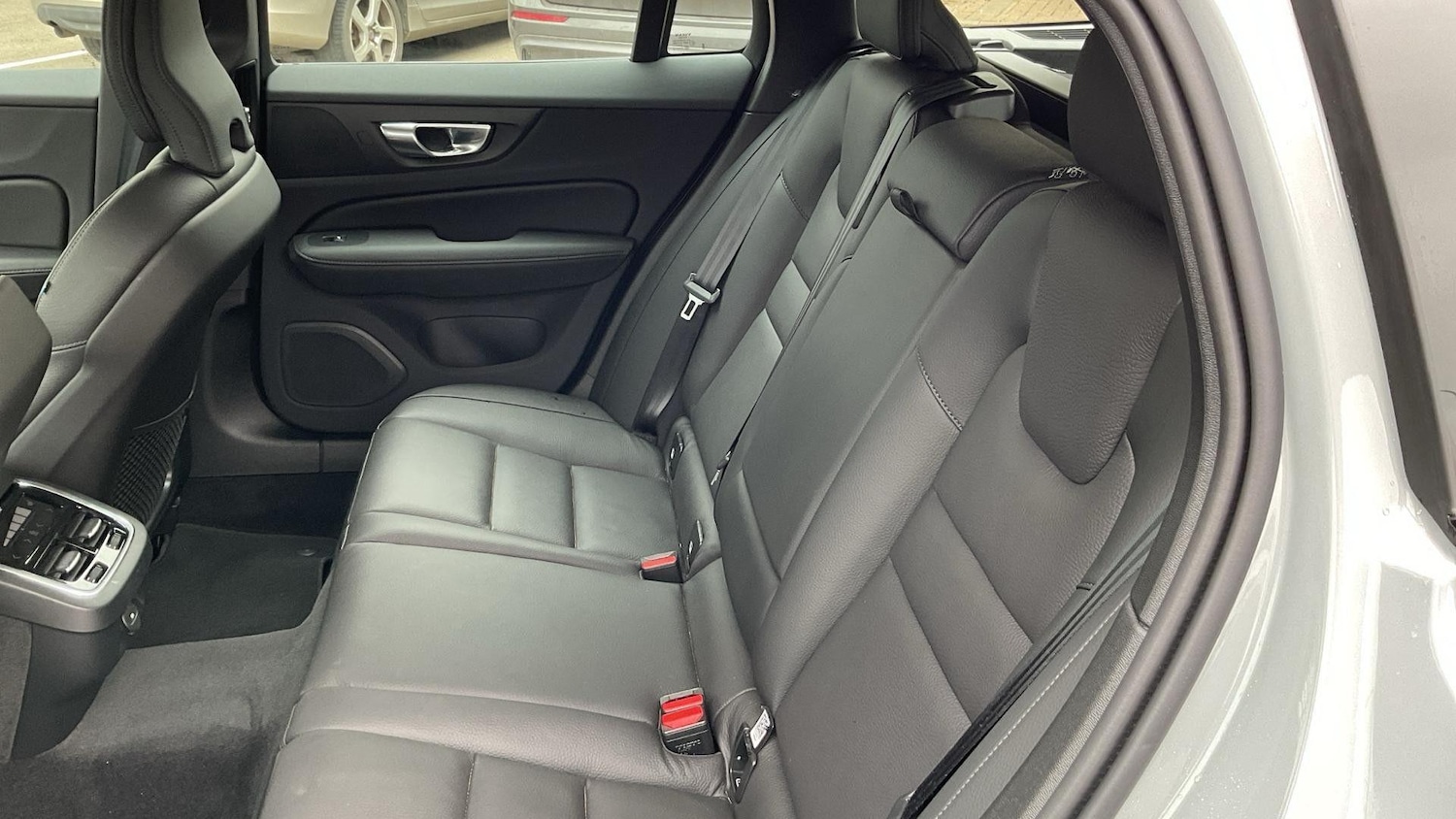 Used Volvo V60 2025 for sale - 76251206: Photo 8