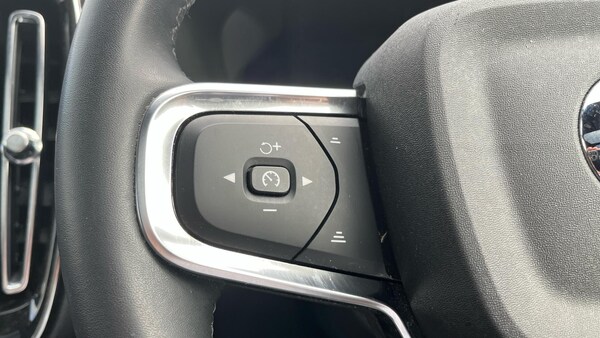 Used Volvo XC40 2024 for sale - 76189304: Photo 22