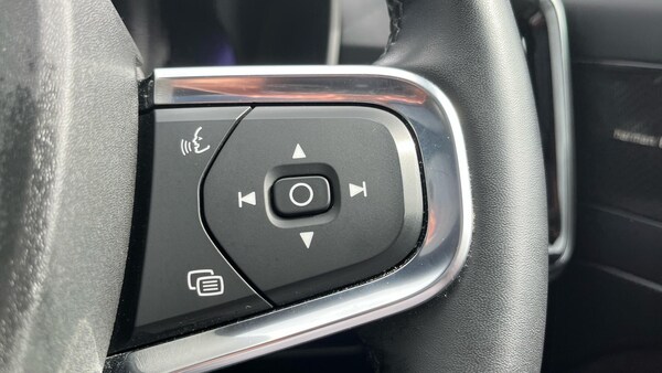 Used Volvo XC40 2024 for sale - 76189304: Photo 23