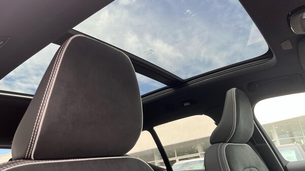 Used Volvo XC40 2024 for sale - 76189304: Photo 32