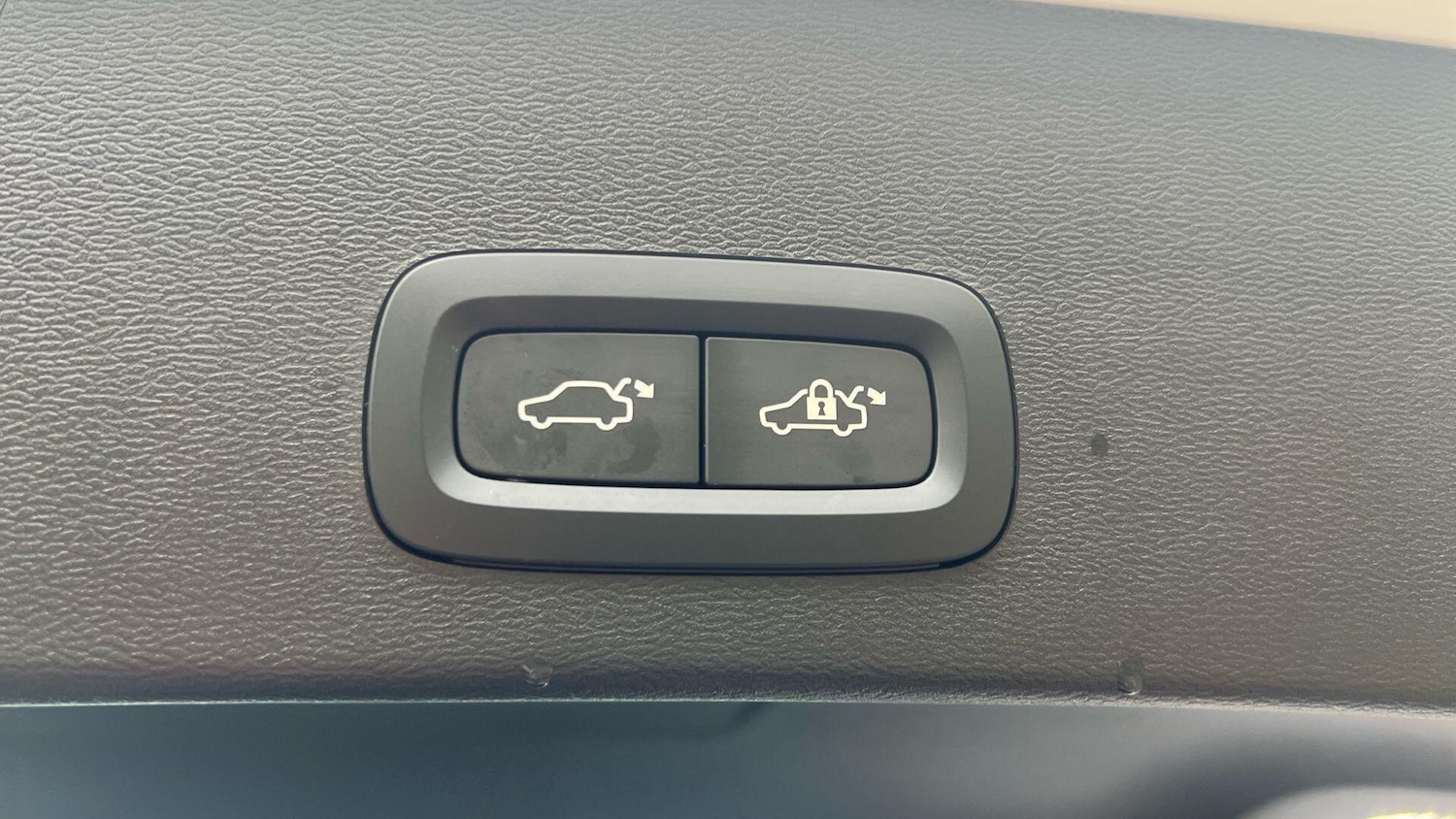 Used Volvo XC40 2025 for sale - 78007513: Photo 19