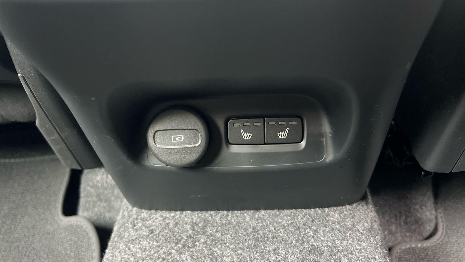 Used Volvo XC40 2025 for sale - 78007513: Photo 20