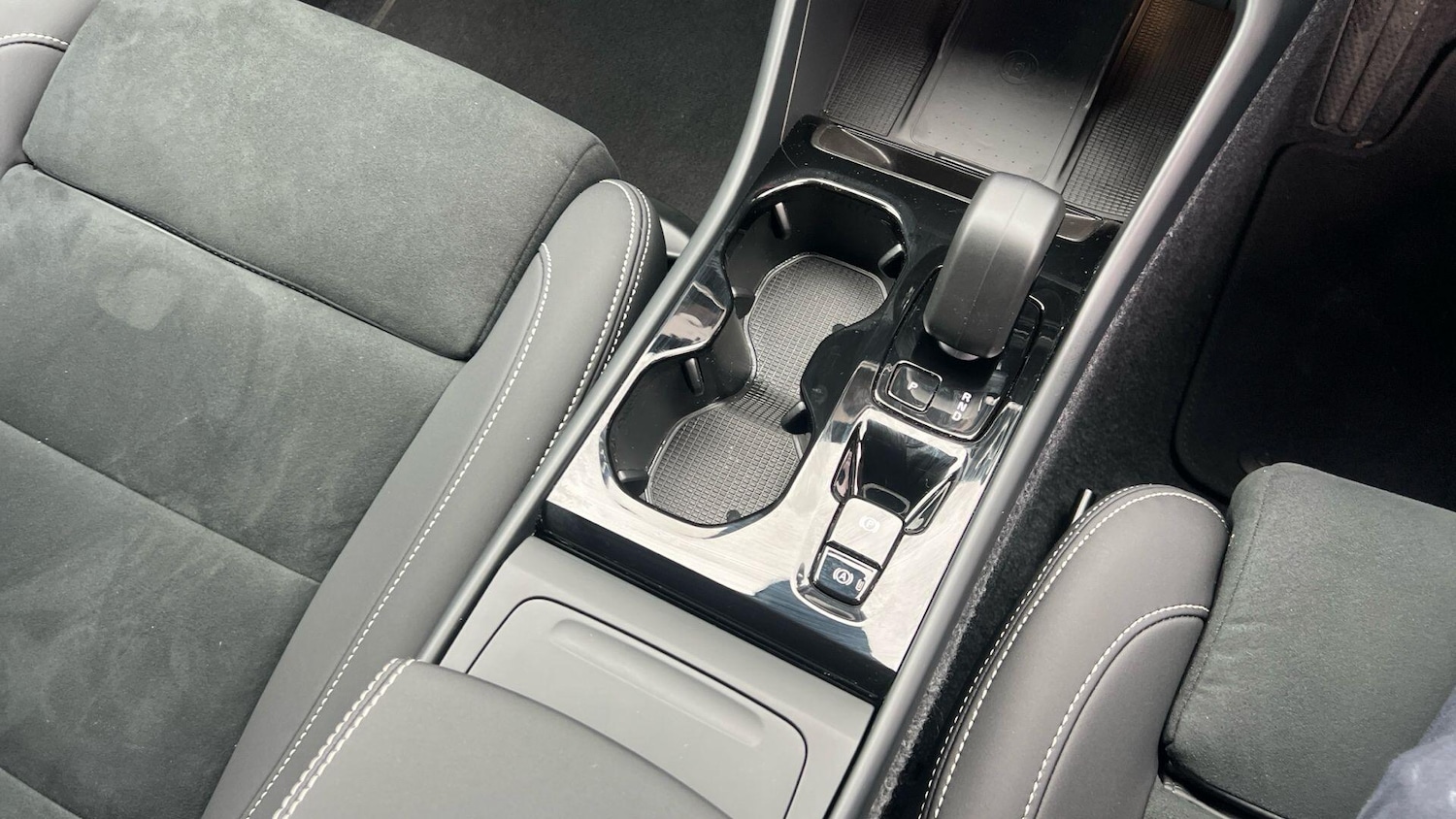 Used Volvo XC40 2025 for sale - 78007513: Photo 8