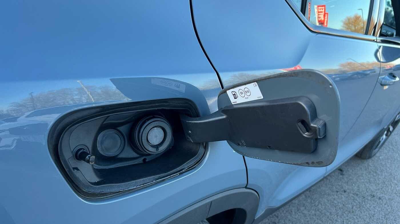 Used Volvo XC40 for sale - 77752942: Photo 17