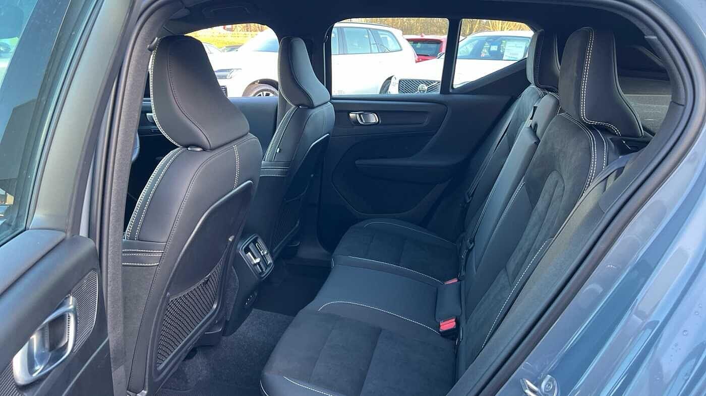 Used Volvo XC40 for sale - 77752942: Photo 32