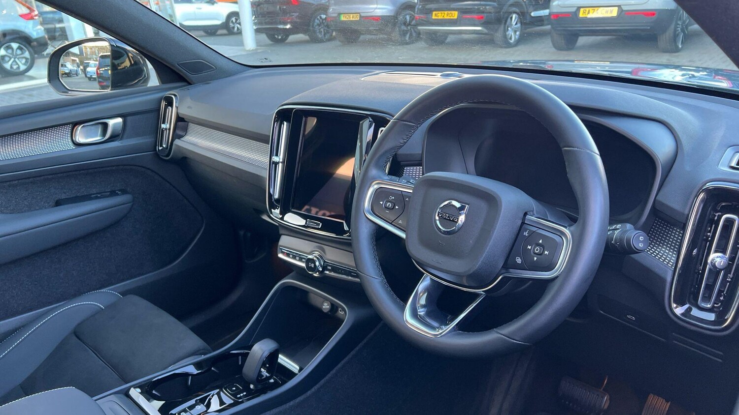 Used Volvo XC40 for sale - 77752942: Photo 47