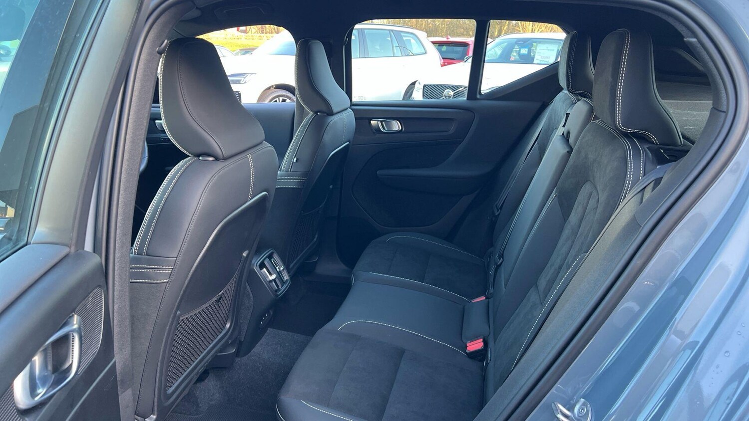 Used Volvo XC40 for sale - 77752942: Photo 51