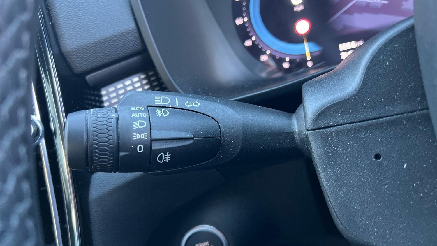 Used Volvo XC40 for sale - 77752942: Photo 52