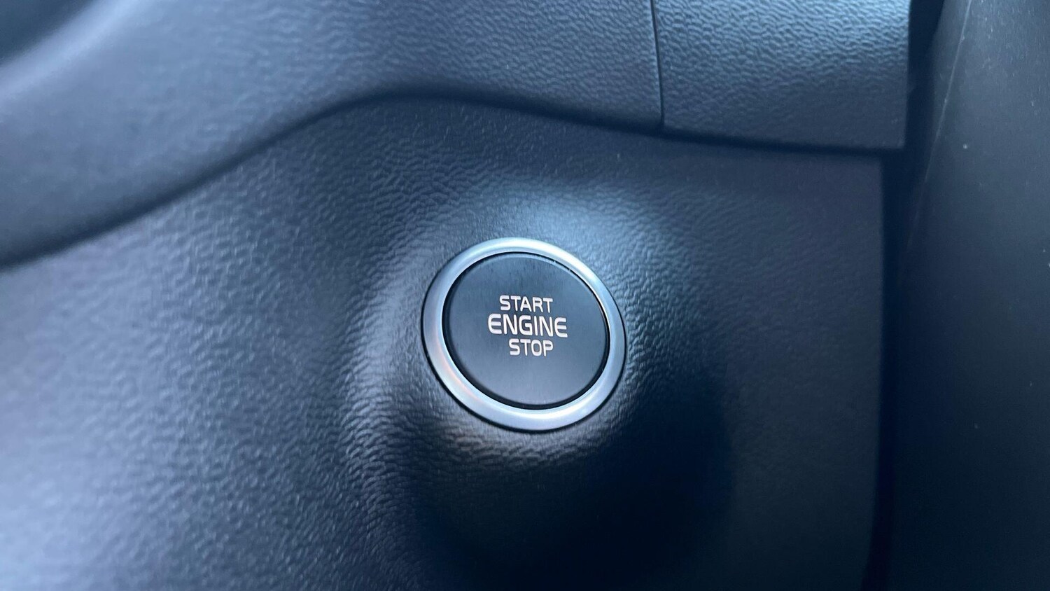 Used Volvo XC40 for sale - 77752942: Photo 57