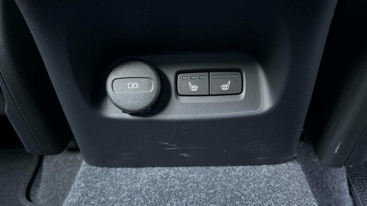 Used Volvo XC40 for sale - 77752942: Photo 61