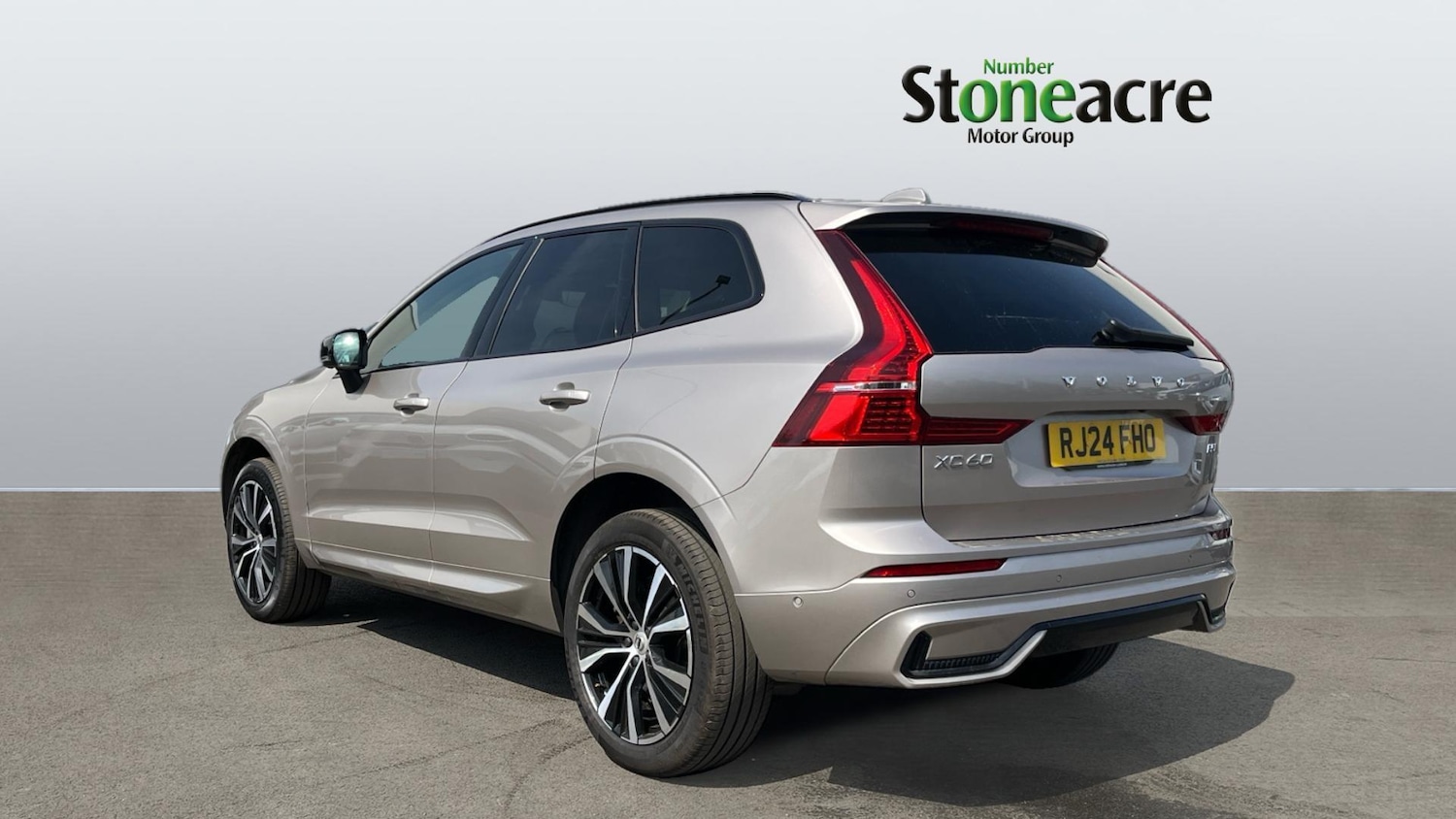 Used Volvo XC60 2024 for sale - 76484462: Photo 2