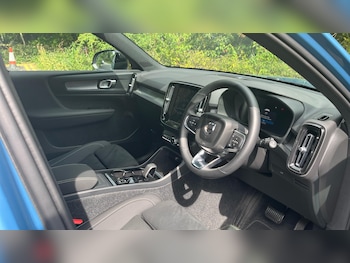 Used Volvo XC40 2024 for sale - 75589746: Photo