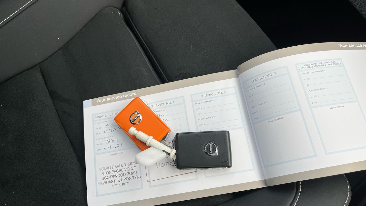 Used Volvo XC40 2024 for sale - 76513406: Photo 16