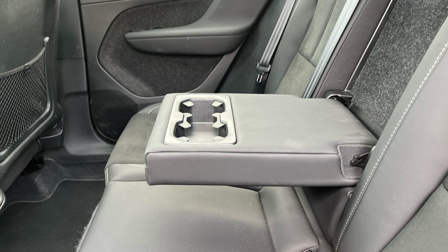 Used Volvo XC40 2024 for sale - 76513406: Photo 35