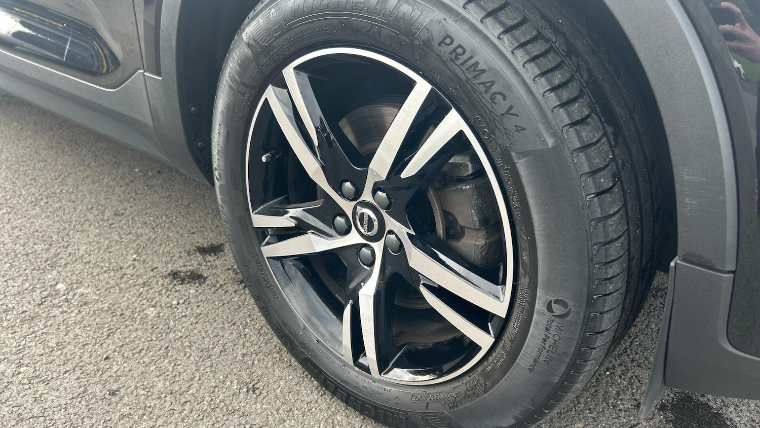 Used Volvo XC40 2023 for sale - 76513366: Photo 31