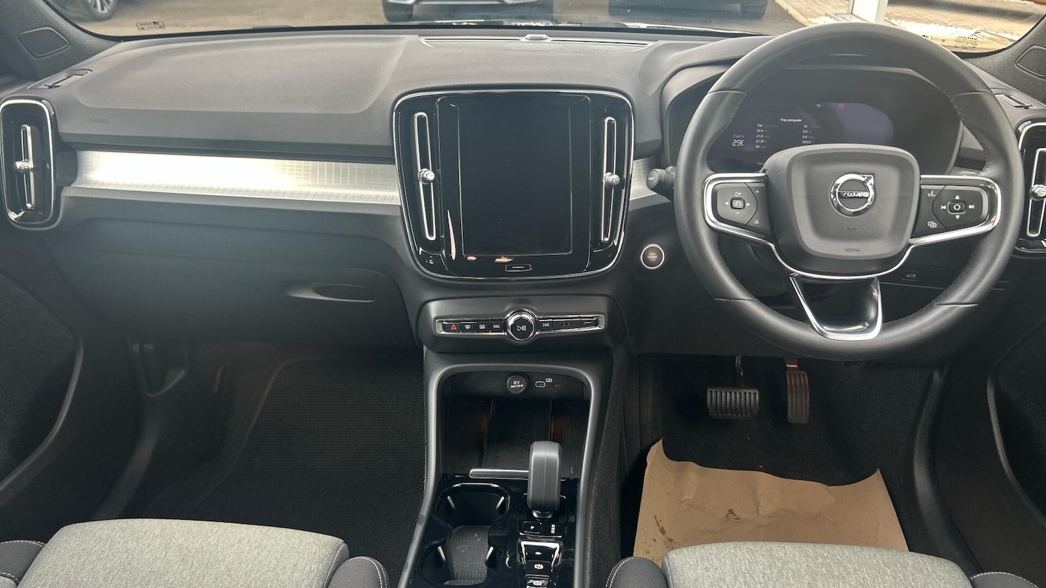 Used Volvo XC40 2023 for sale - 76513366: Photo 5
