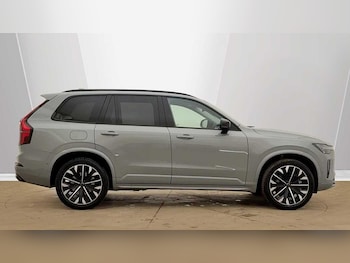 Used Volvo XC90 2025 for sale - 79472331: Photo