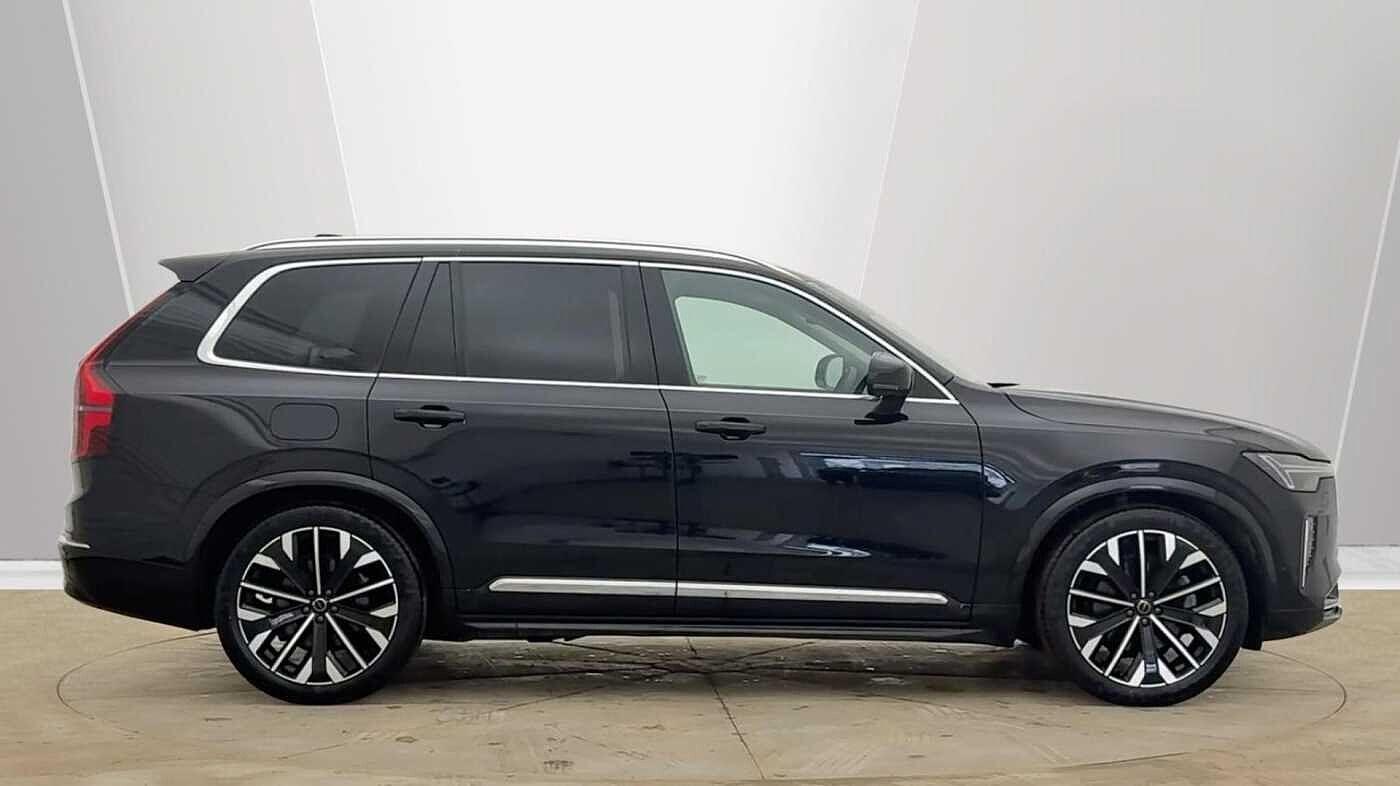 Used Volvo XC90 2025 for sale - 77978512: Photo 2