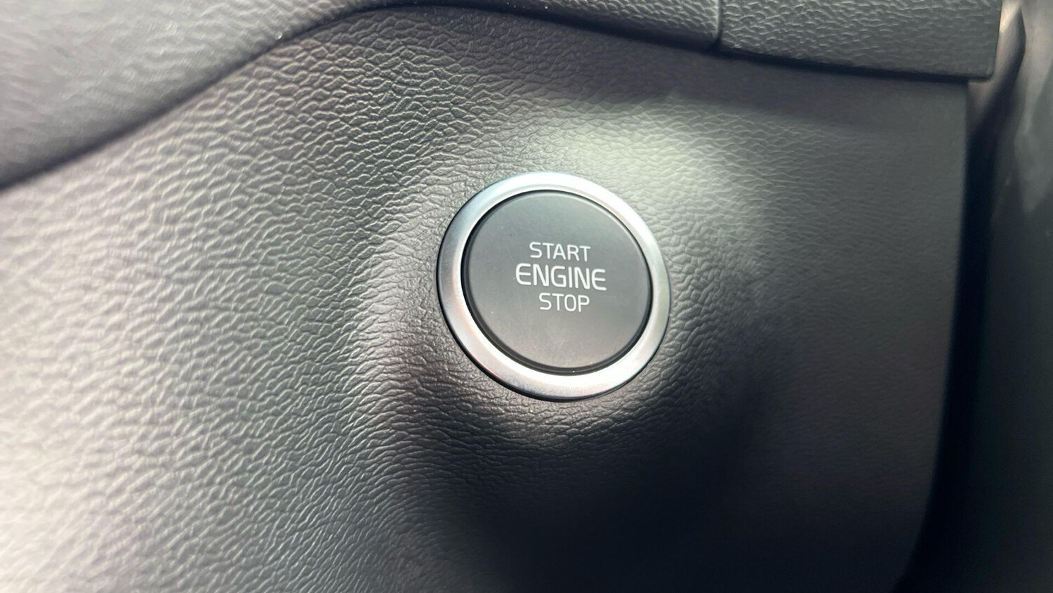 Used Volvo XC40 for sale - 77852722: Photo 14