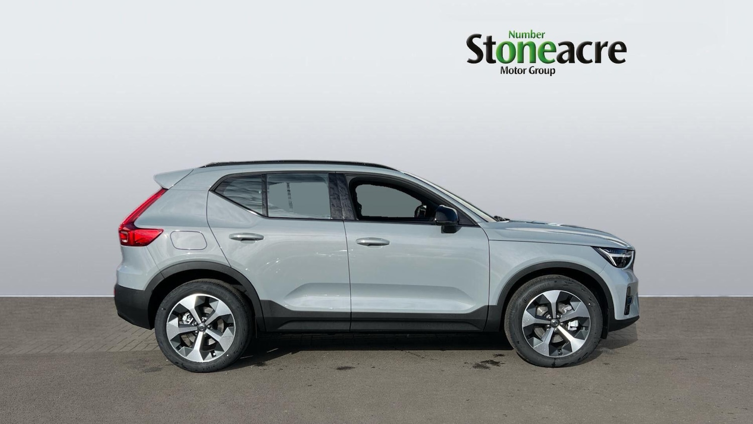 Used Volvo XC40 for sale - 77852722: Photo 2