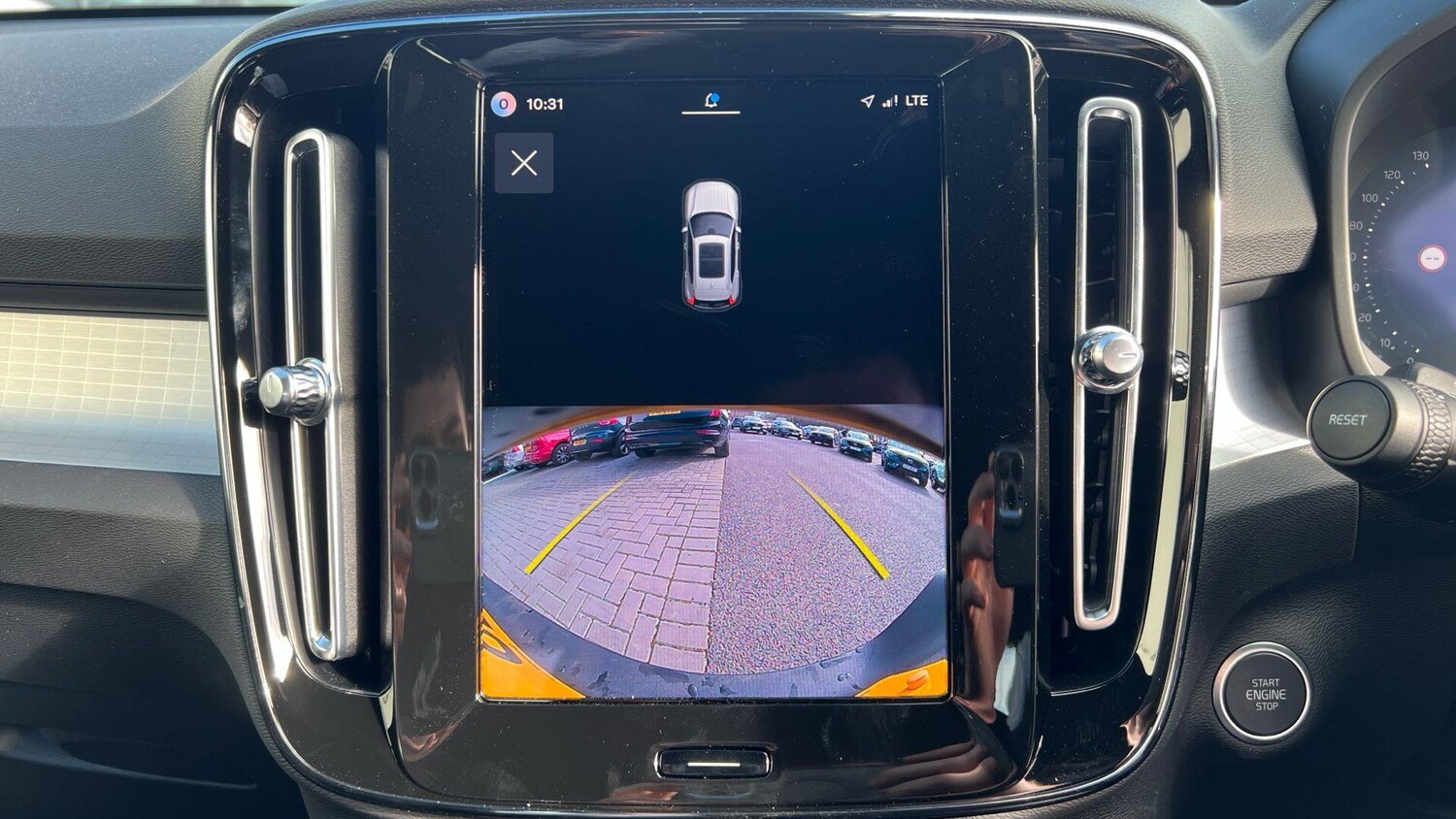 Used Volvo XC40 for sale - 77852722: Photo 24