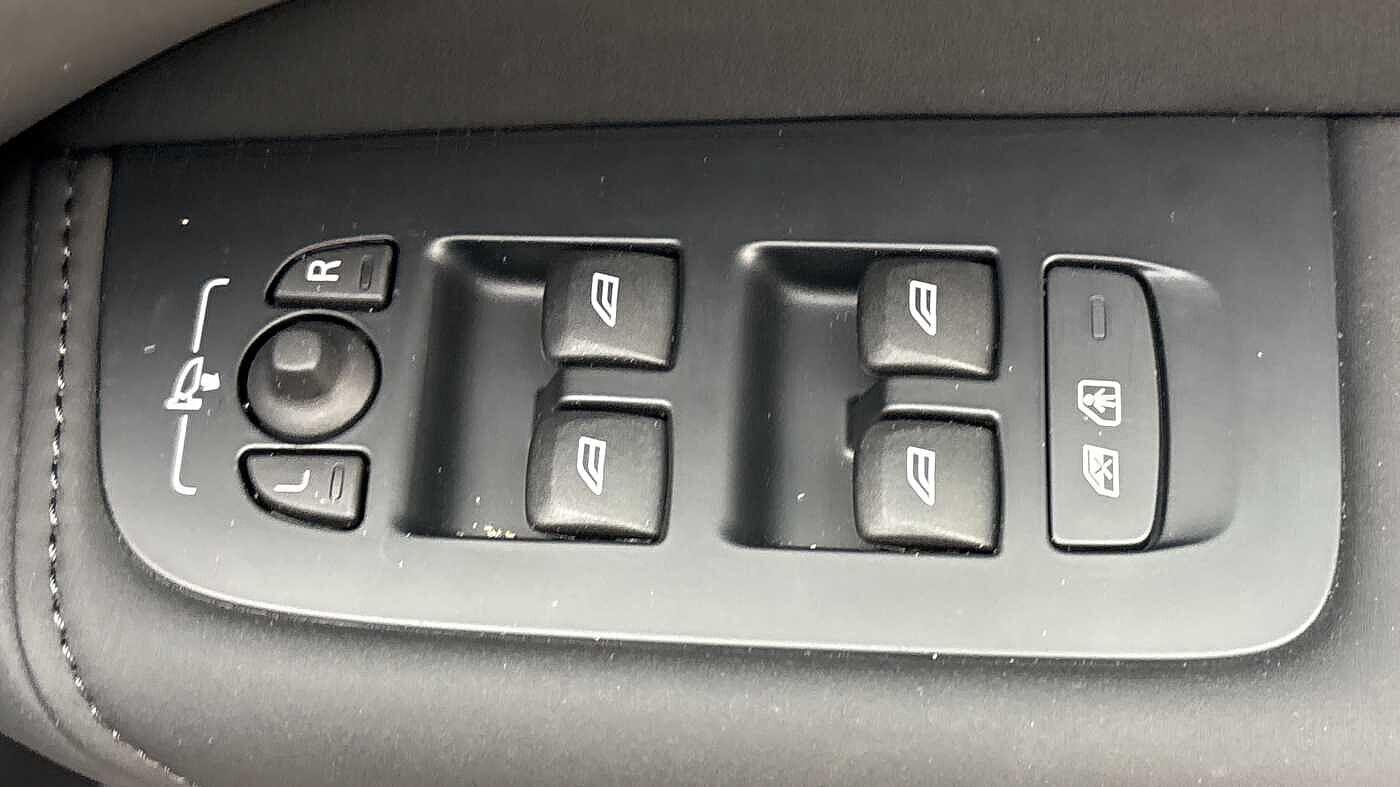 Used Volvo XC60 for sale - 78127777: Photo 25