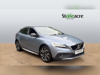 Used Volvo V40 2018 for sale - 79601238: Photo