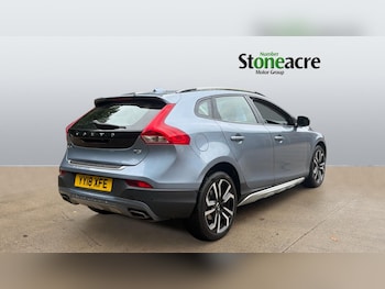 Used Volvo V40 2018 for sale - 79601238: Photo