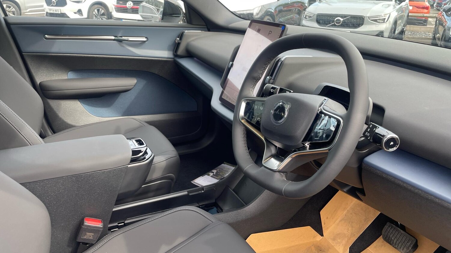 Used Volvo EX30 2025 for sale - 77683862: Photo 6