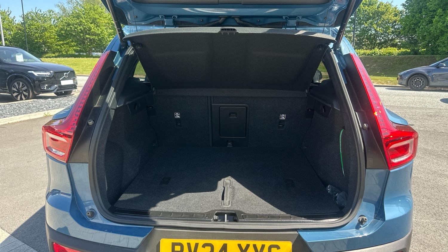 Used Volvo XC40 2024 for sale - 76349426: Photo 14