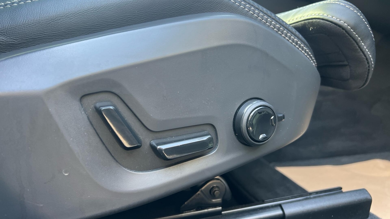 Used Volvo XC60 for sale - 78184458: Photo 29