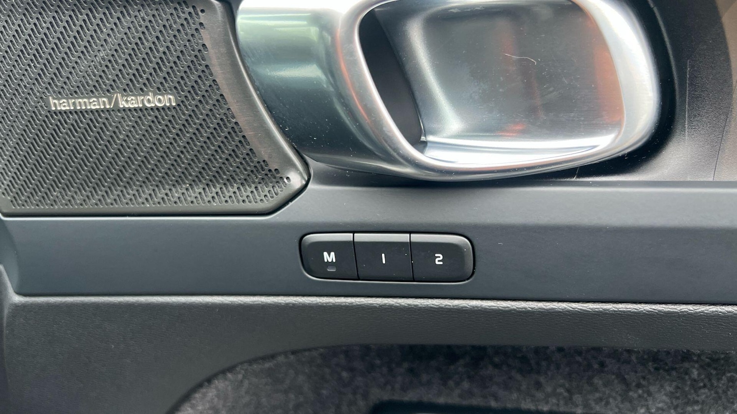 Used Volvo XC40 for sale - 77254522: Photo 16