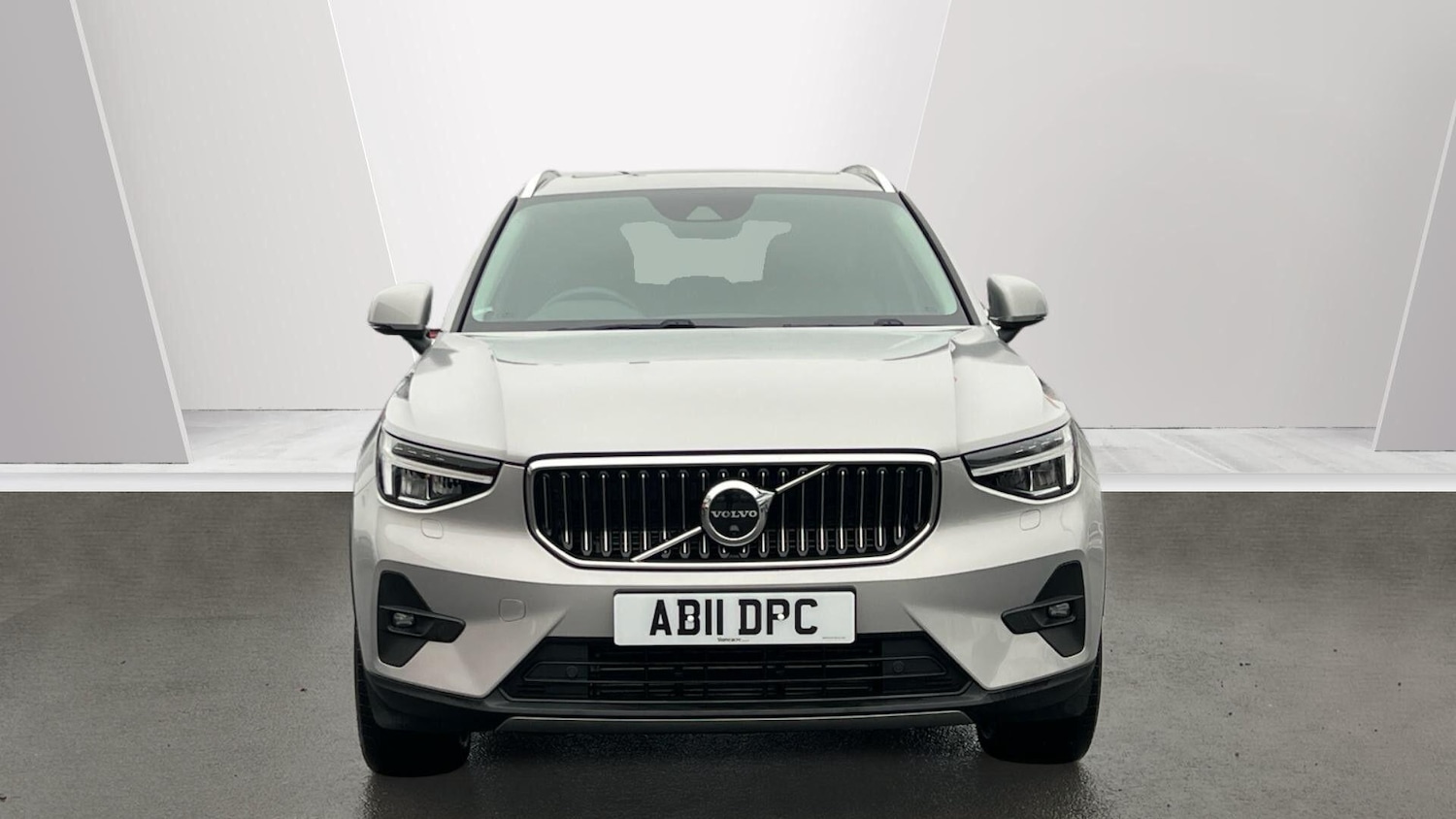 Used Volvo XC40 for sale - 77254522: Photo 2