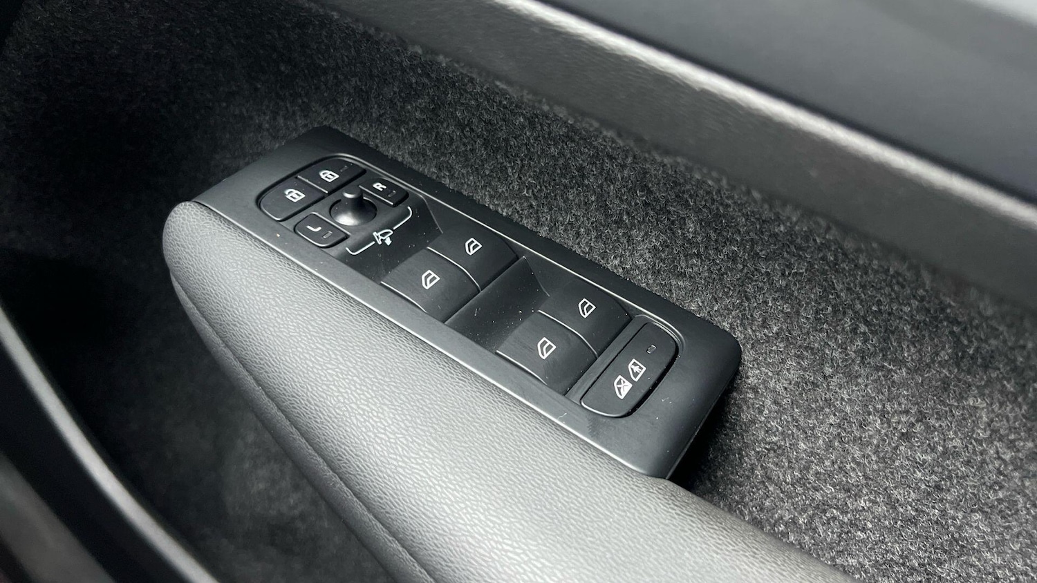 Used Volvo XC40 for sale - 77254522: Photo 21