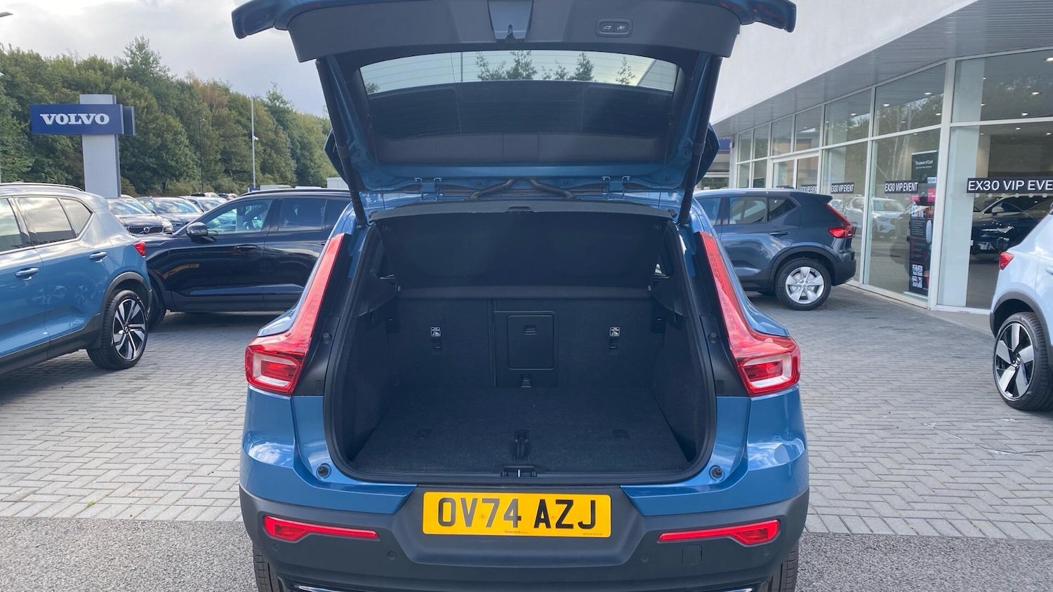 Used Volvo XC40 2024 for sale - 76152218: Photo 14