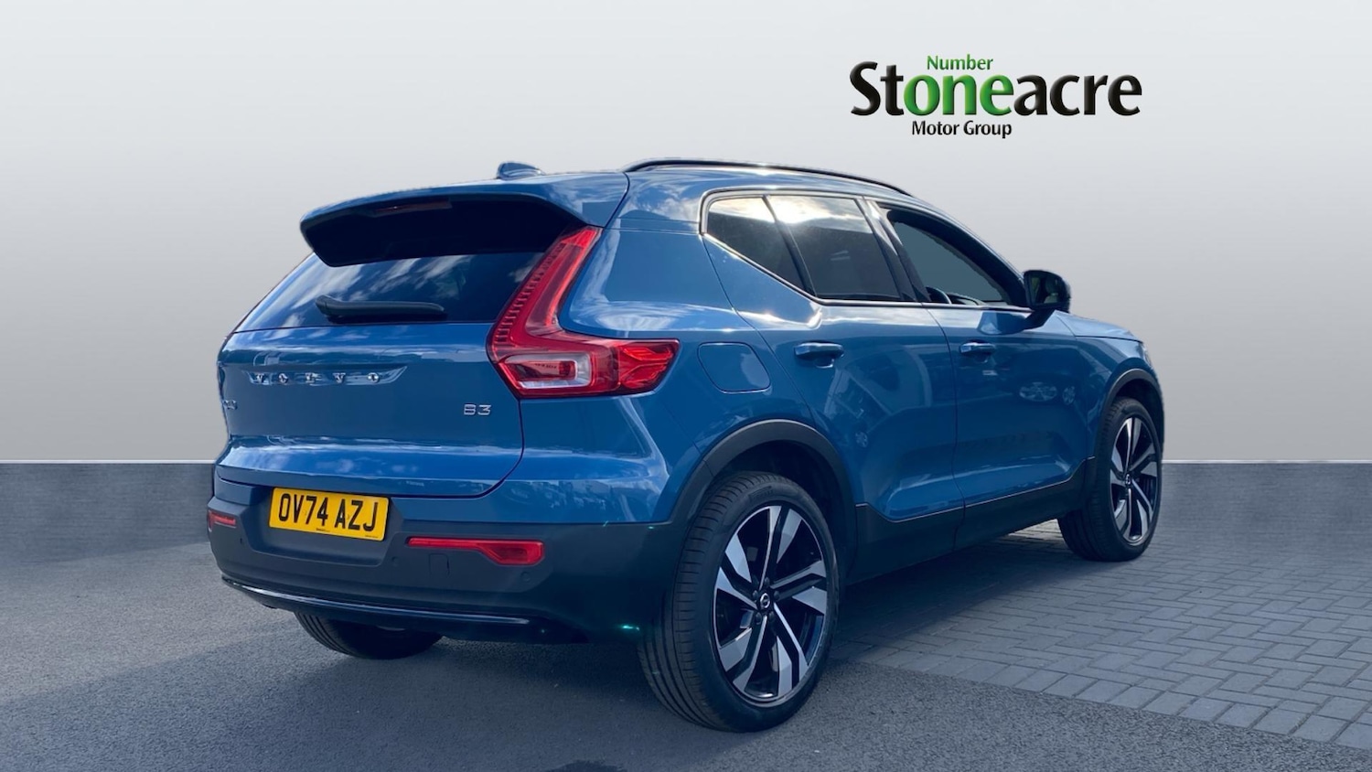 Used Volvo XC40 2024 for sale - 76152218: Photo 2