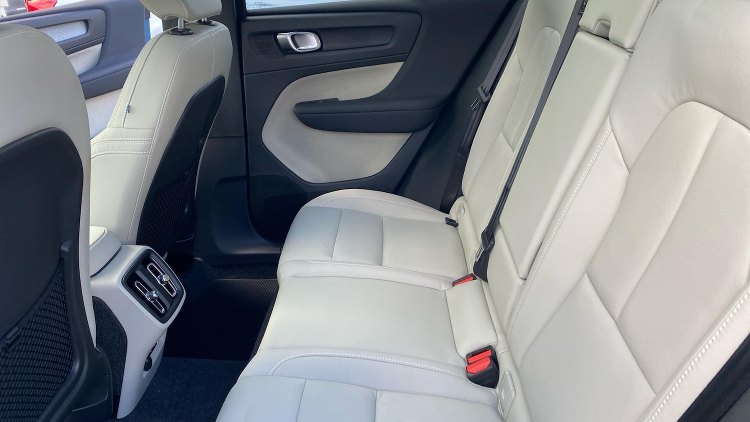 Used Volvo XC40 2024 for sale - 76152218: Photo 33