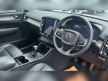 Used Volvo XC40 2022 for sale - 77102025: Photo