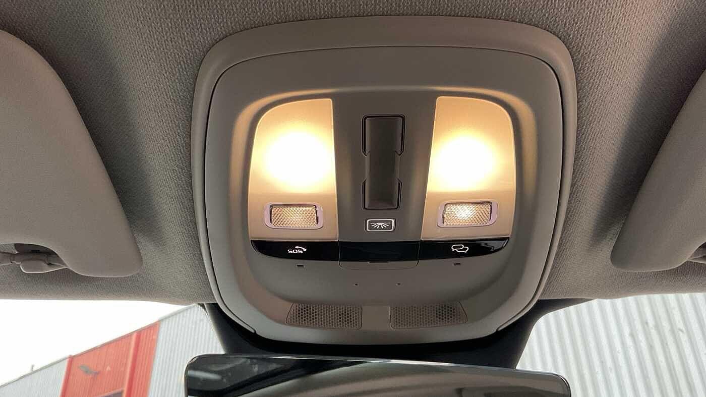 Used Volvo XC40 for sale - 77191097: Photo 30