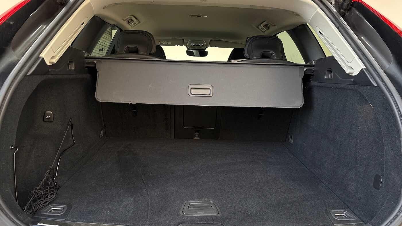 Used Volvo XC60 2025 for sale - 78148117: Photo 5