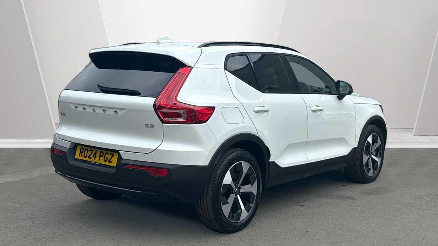 Used Volvo XC40 2024 for sale - 76855811: Photo 2