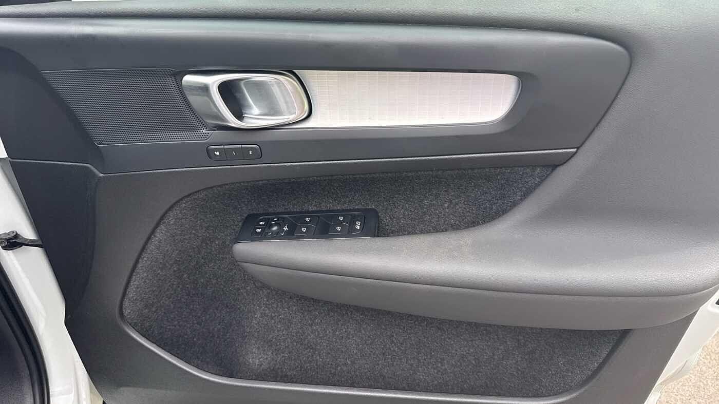 Used Volvo XC40 2024 for sale - 76855811: Photo 26