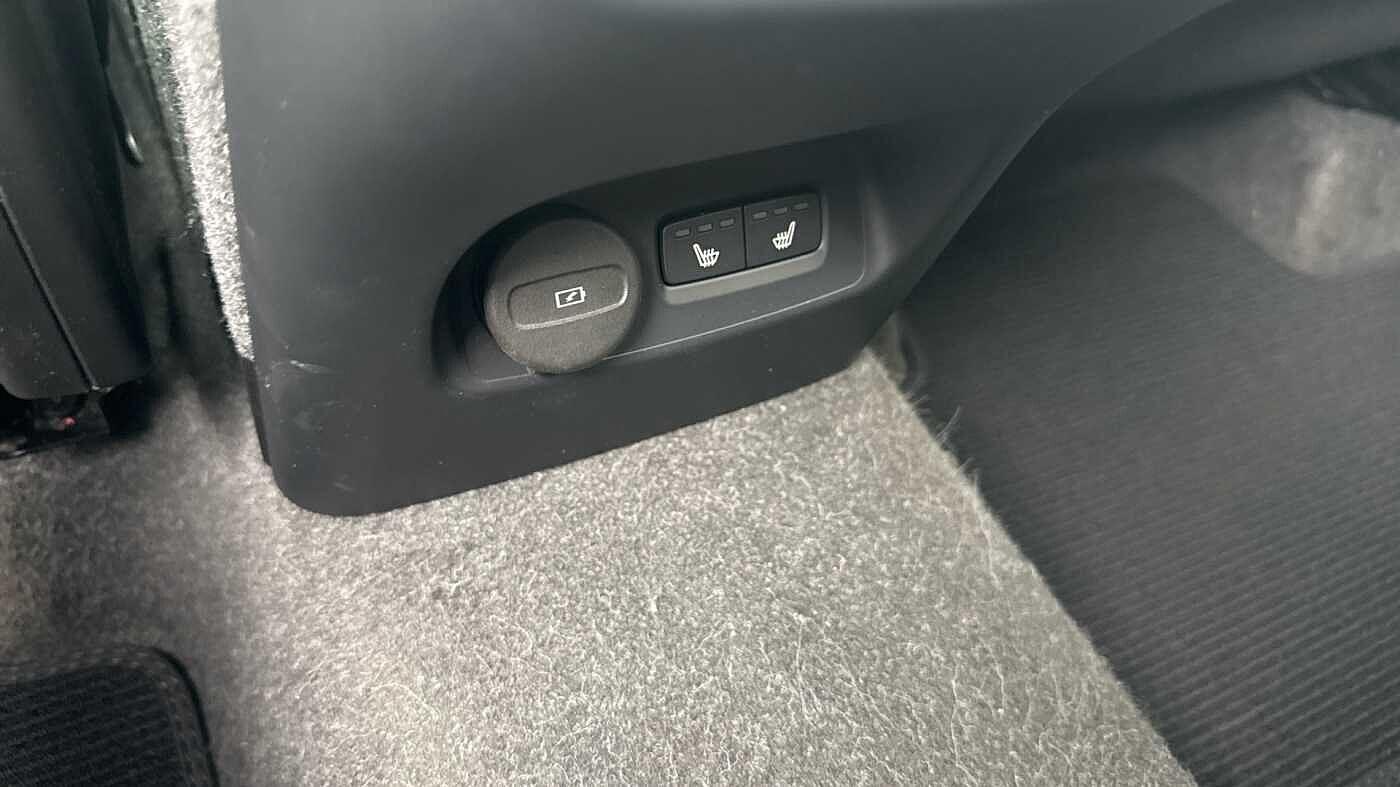 Used Volvo XC40 2024 for sale - 76855811: Photo 29