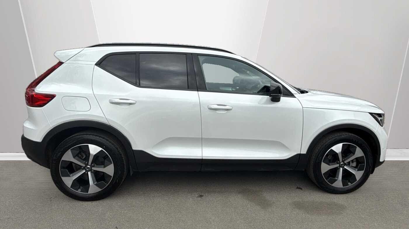 Used Volvo XC40 2024 for sale - 76855811: Photo 3