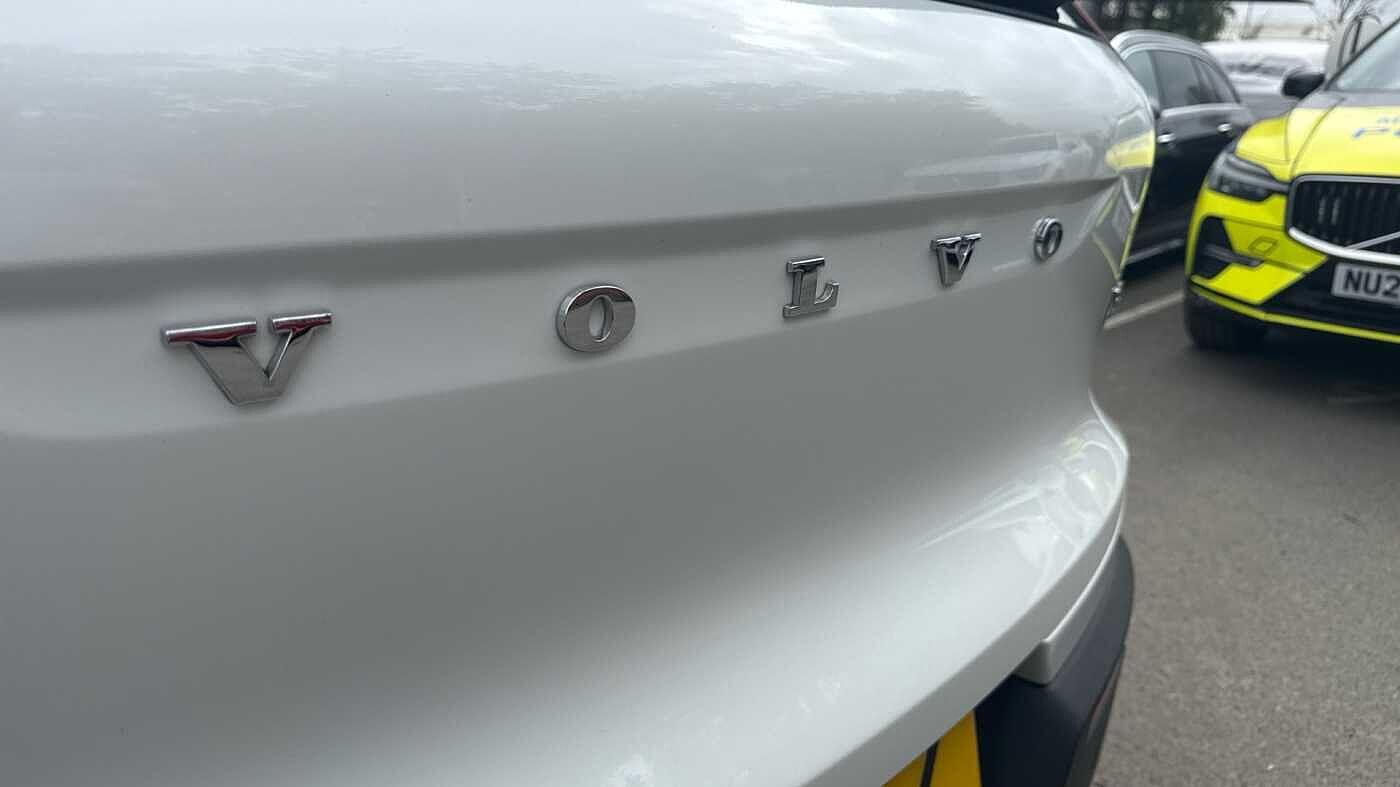 Used Volvo XC40 2024 for sale - 76855811: Photo 32